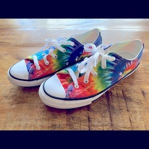 Girl’s tie dye Converse